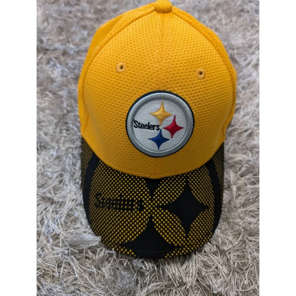 New Era Pittsburgh Steelers 39THIRTY Youth Hat Yellow Black NFL Cap